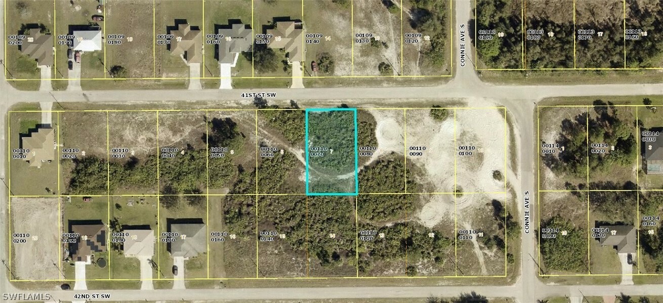 Property Photo:  2607 41st Street SW  FL 33976 