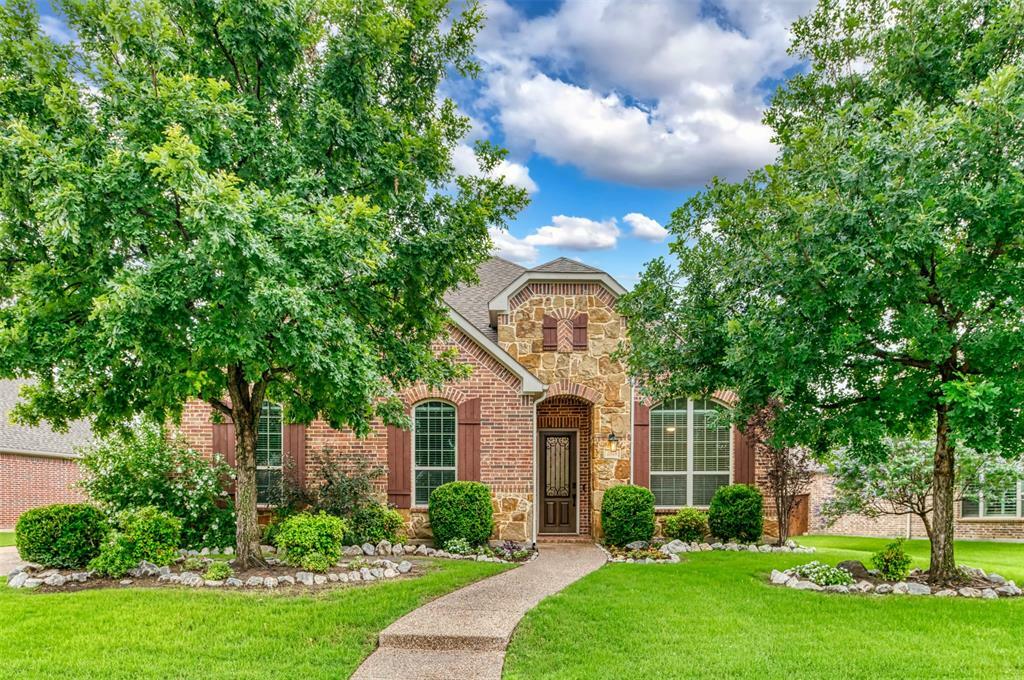 Property Photo: 2818 Annandale Drive TX 76262