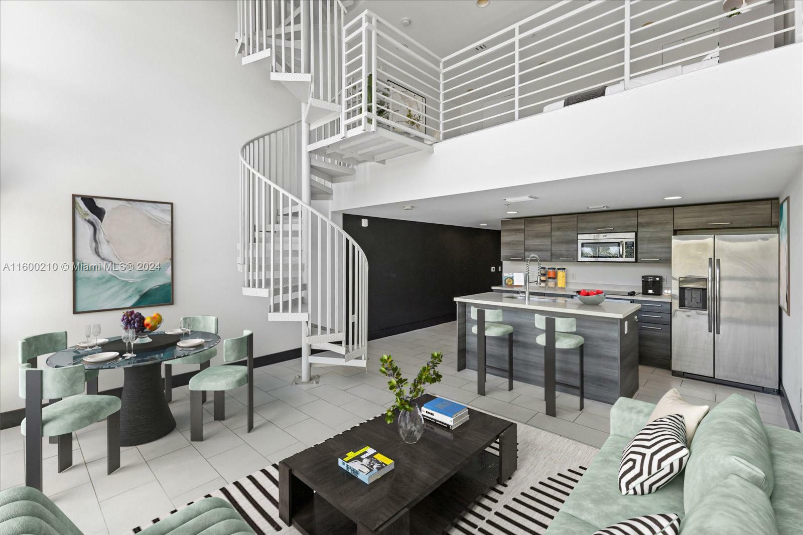 Property Photo: 421 Meridian Ave 19 FL 33139