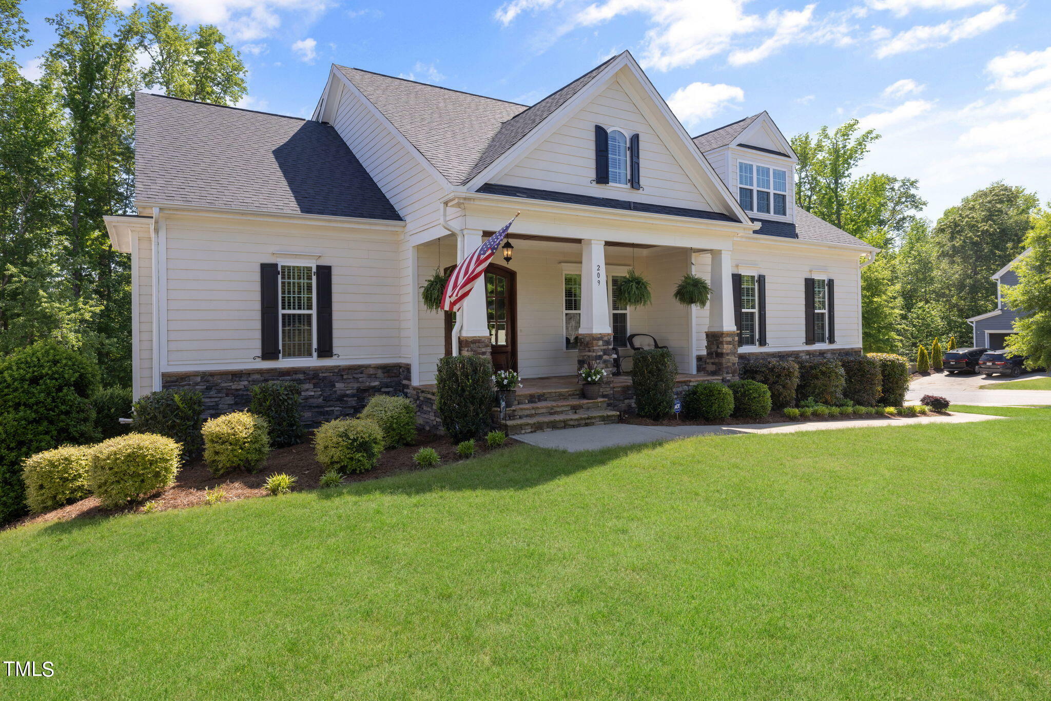 Property Photo:  209 Sunset Bluffs Drive  NC 27526 