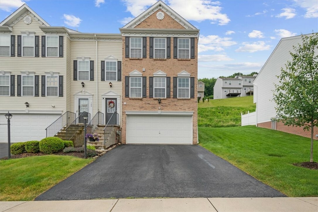 Property Photo:  111 Cole Ct  PA 16037 