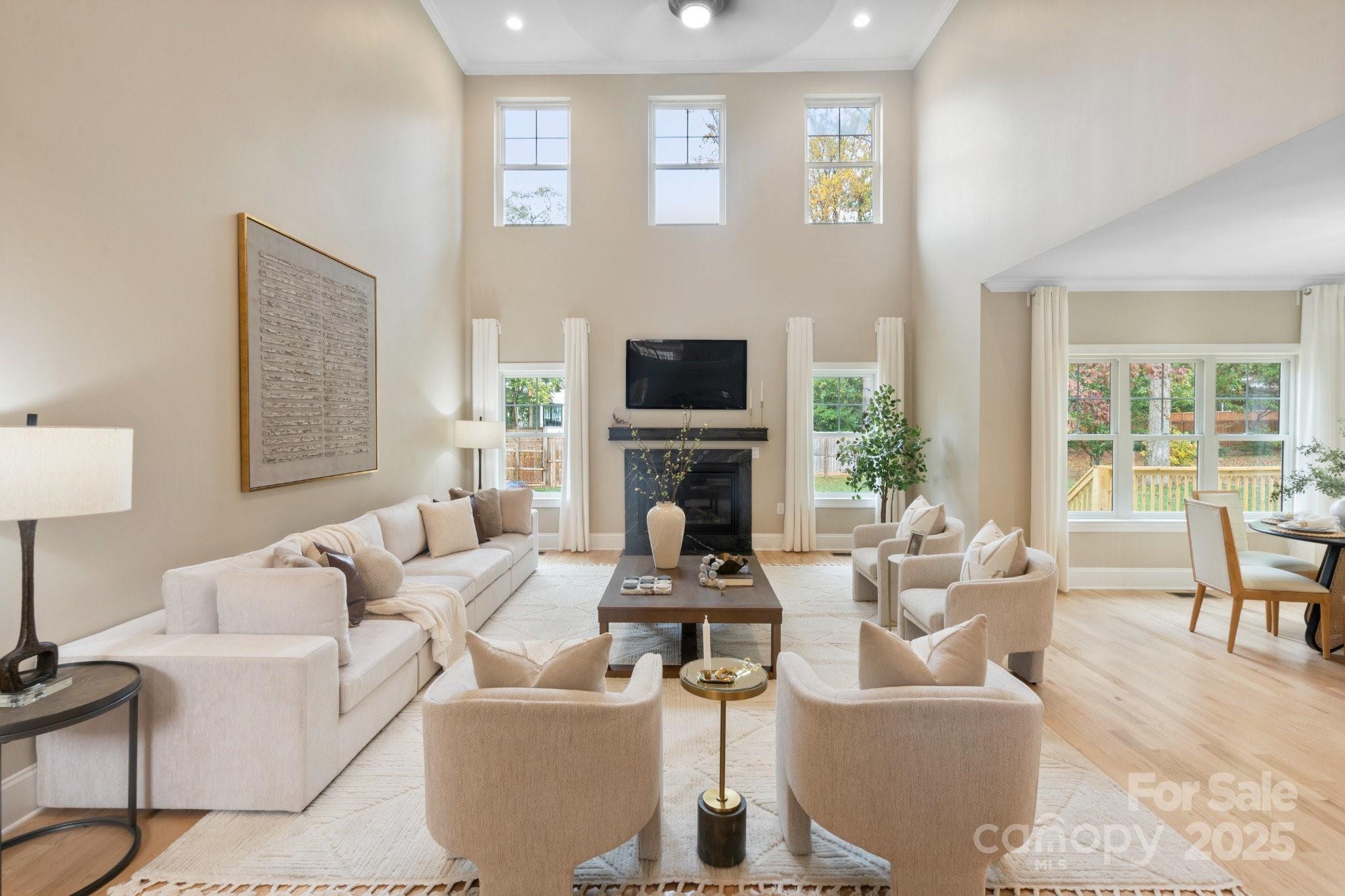 Property Photo: 4023 Randolph Road NC 28211