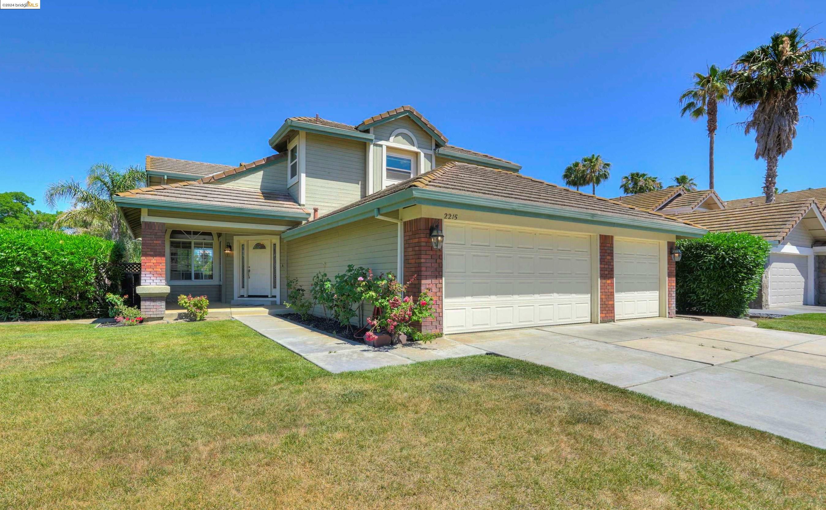 Property Photo:  2215 Colonial Ct  CA 94505 