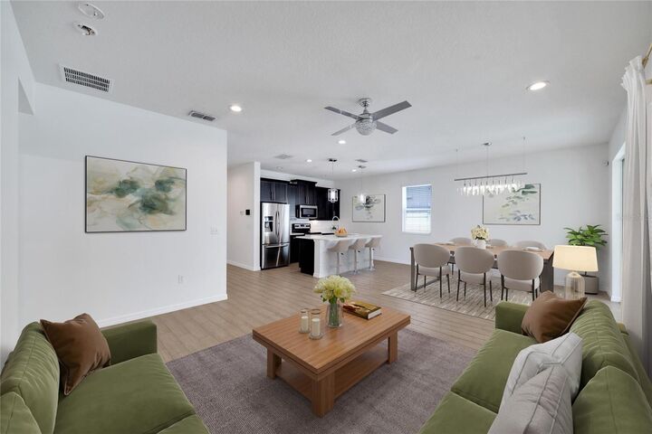 Property Photo:  7703 Tangle Rush Drive  FL 33534 