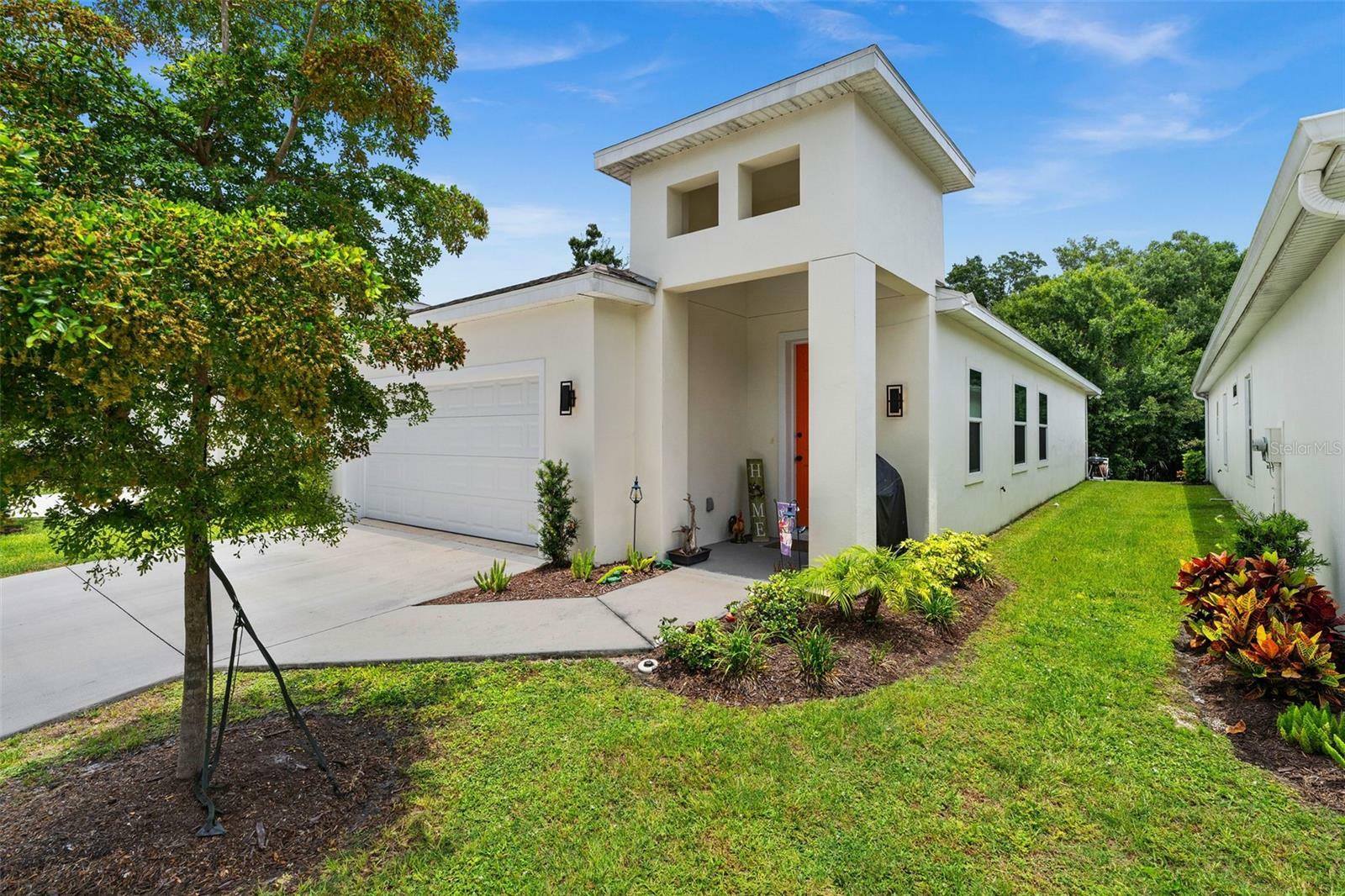 Property Photo:  1786 White Orchid Court  FL 34235 