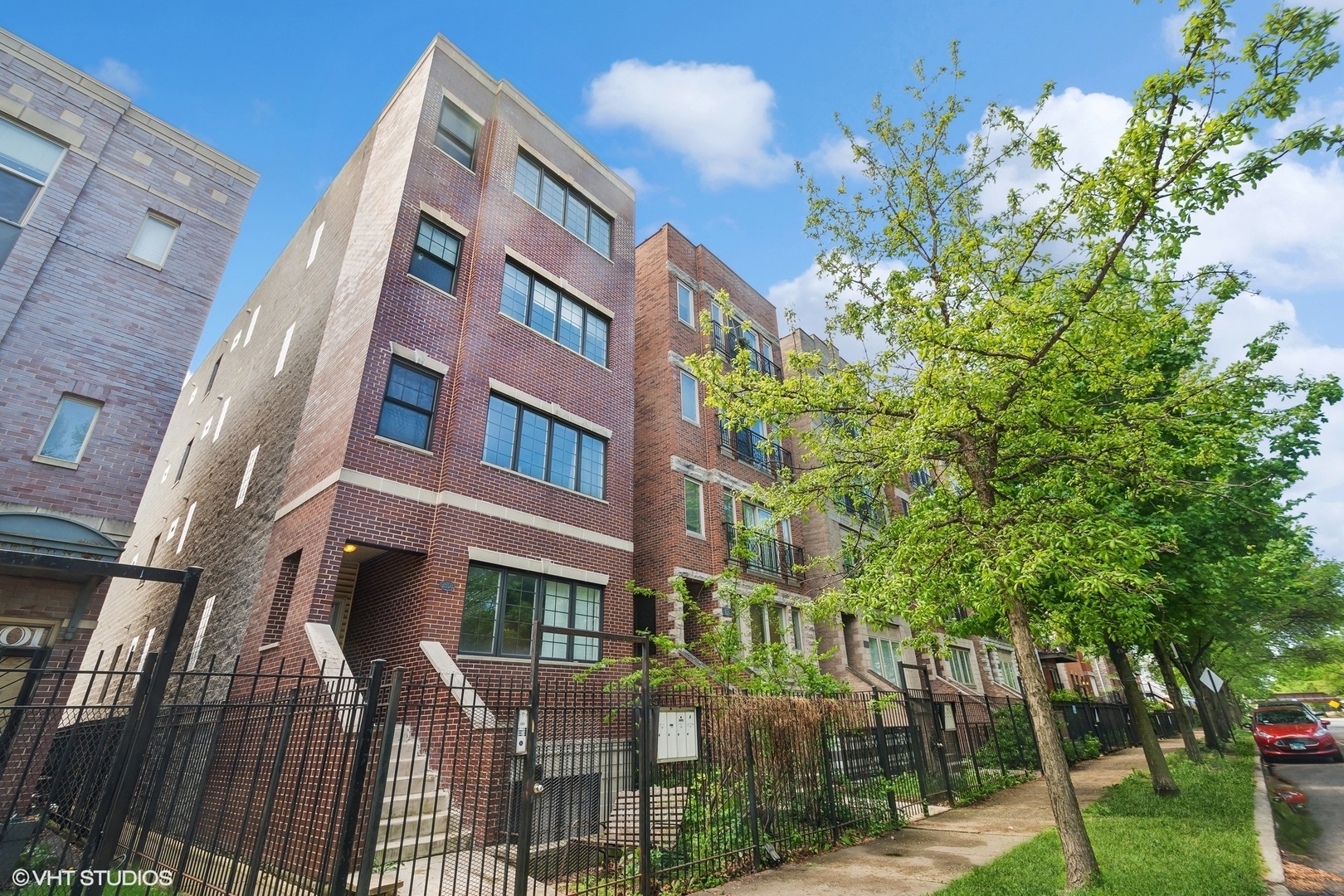 Property Photo:  2503 W Harrison Street 3  IL 60612 