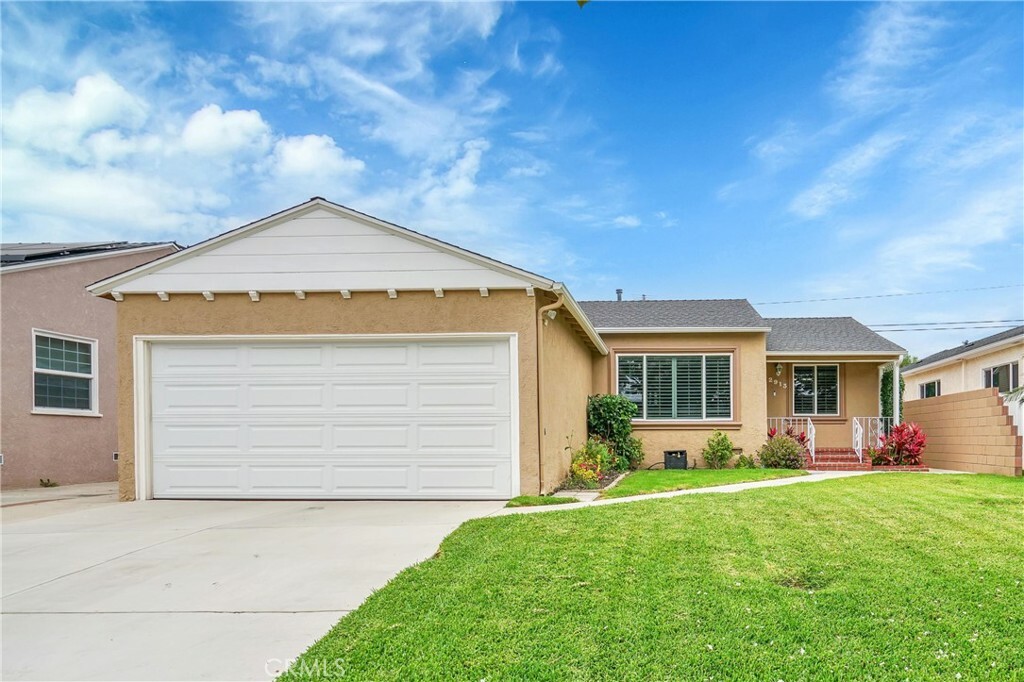 Property Photo:  2913 Silva Street  CA 90712 