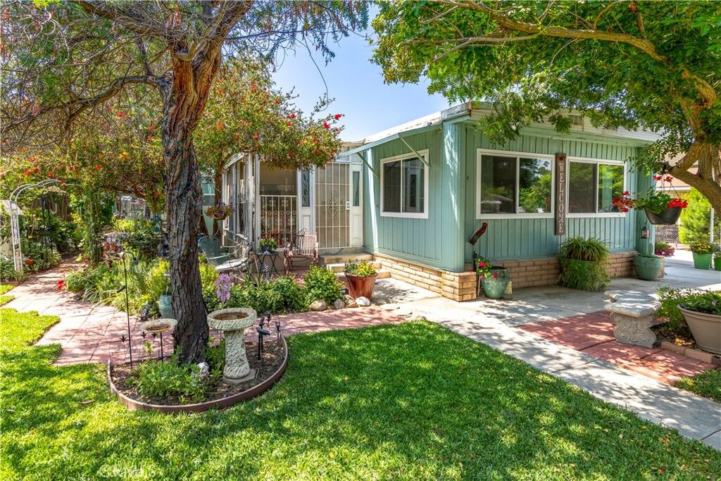 Property Photo: 30143 La Puerta Drive CA 92548