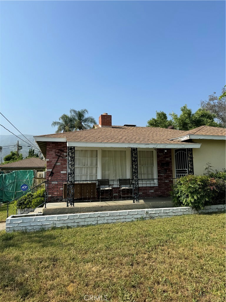 Property Photo:  188 Glenfair Lane  CA 92407 