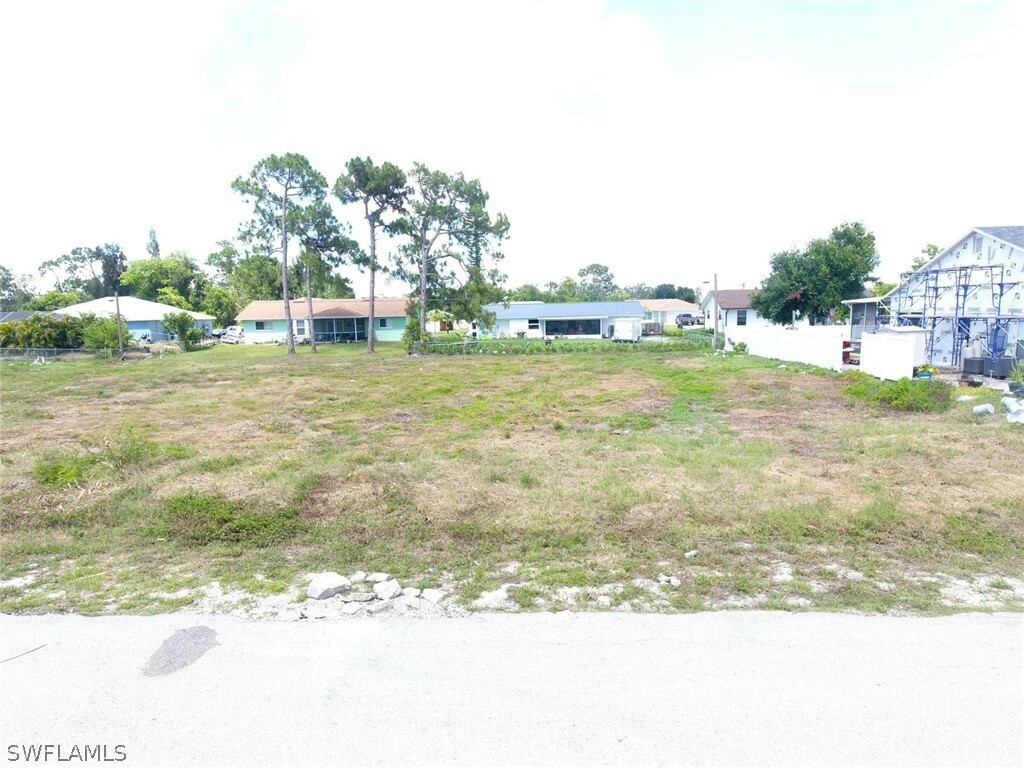 Property Photo:  18561 Rosewood Road  FL 33967 