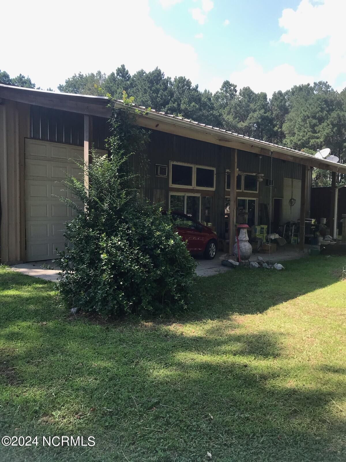 Property Photo: 421 Haughton Road NC 27932