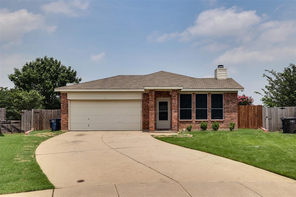 Property Photo: 1117 McKavett Drive TX 76140