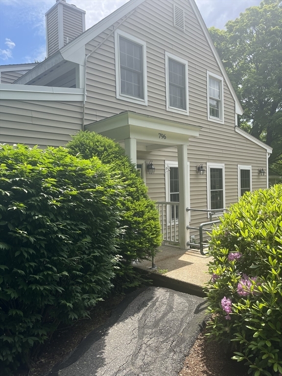 Property Photo:  796 Salisbury St. B  MA 01609 