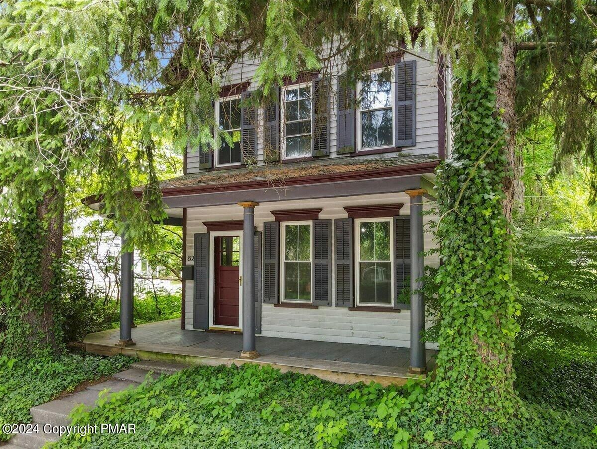 Property Photo:  82 Broad Street  PA 18360 