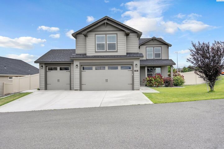 551 Roslyn Court  Richland WA 99352 photo