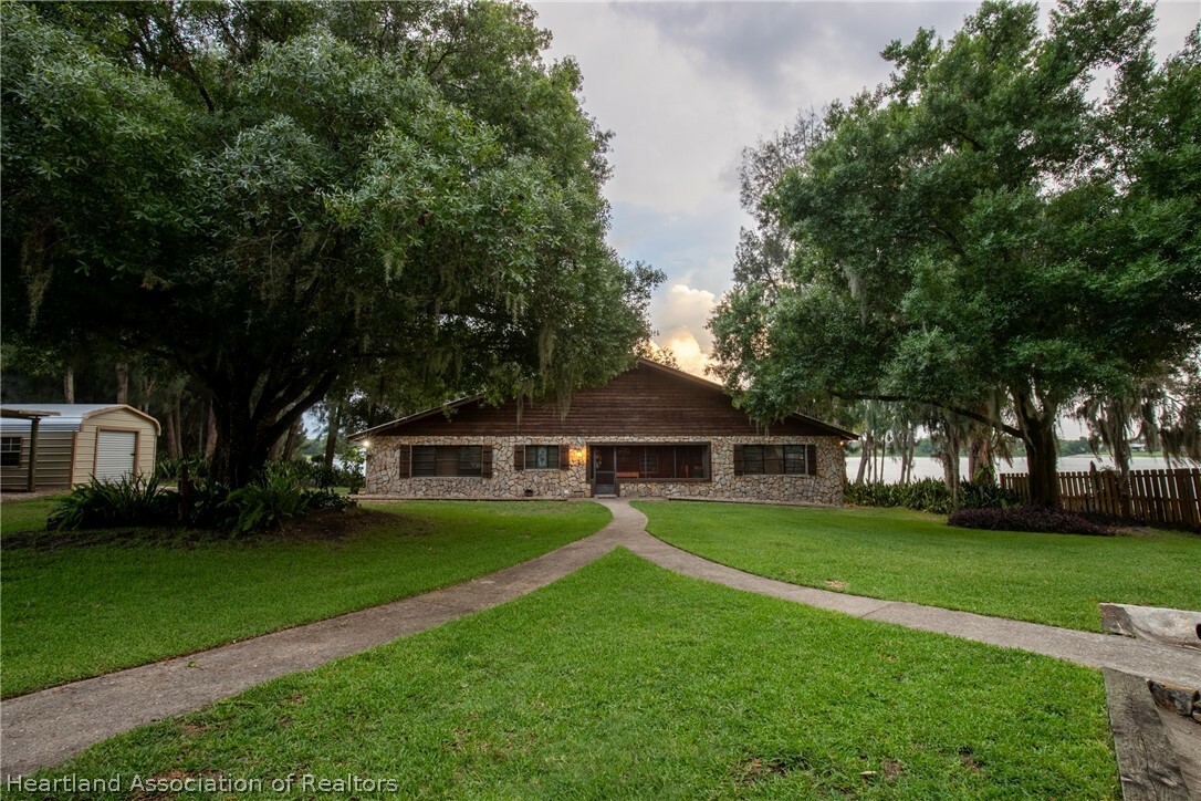 Property Photo:  388 County Road 17A Road E  FL 33825 