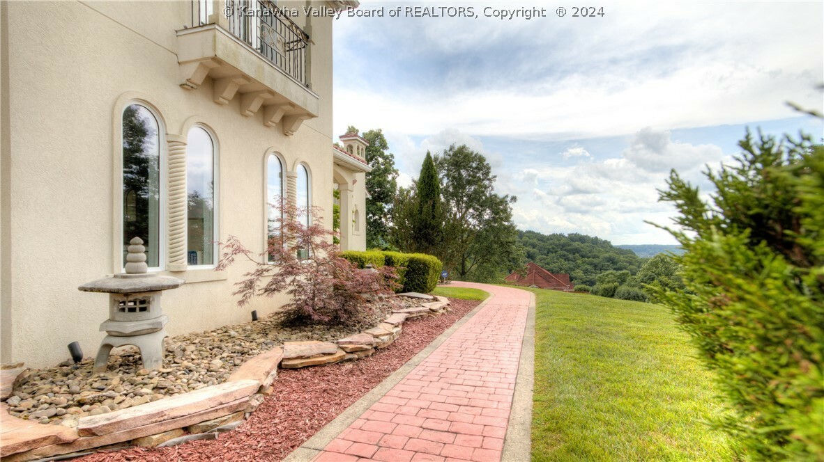 Property Photo:  8 Woodvale Heights  WV 25526 