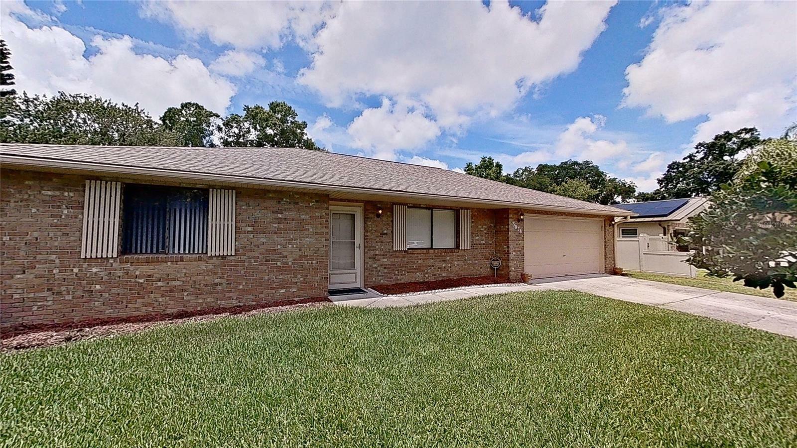 Property Photo: 3018 Tamarind Drive FL 32141