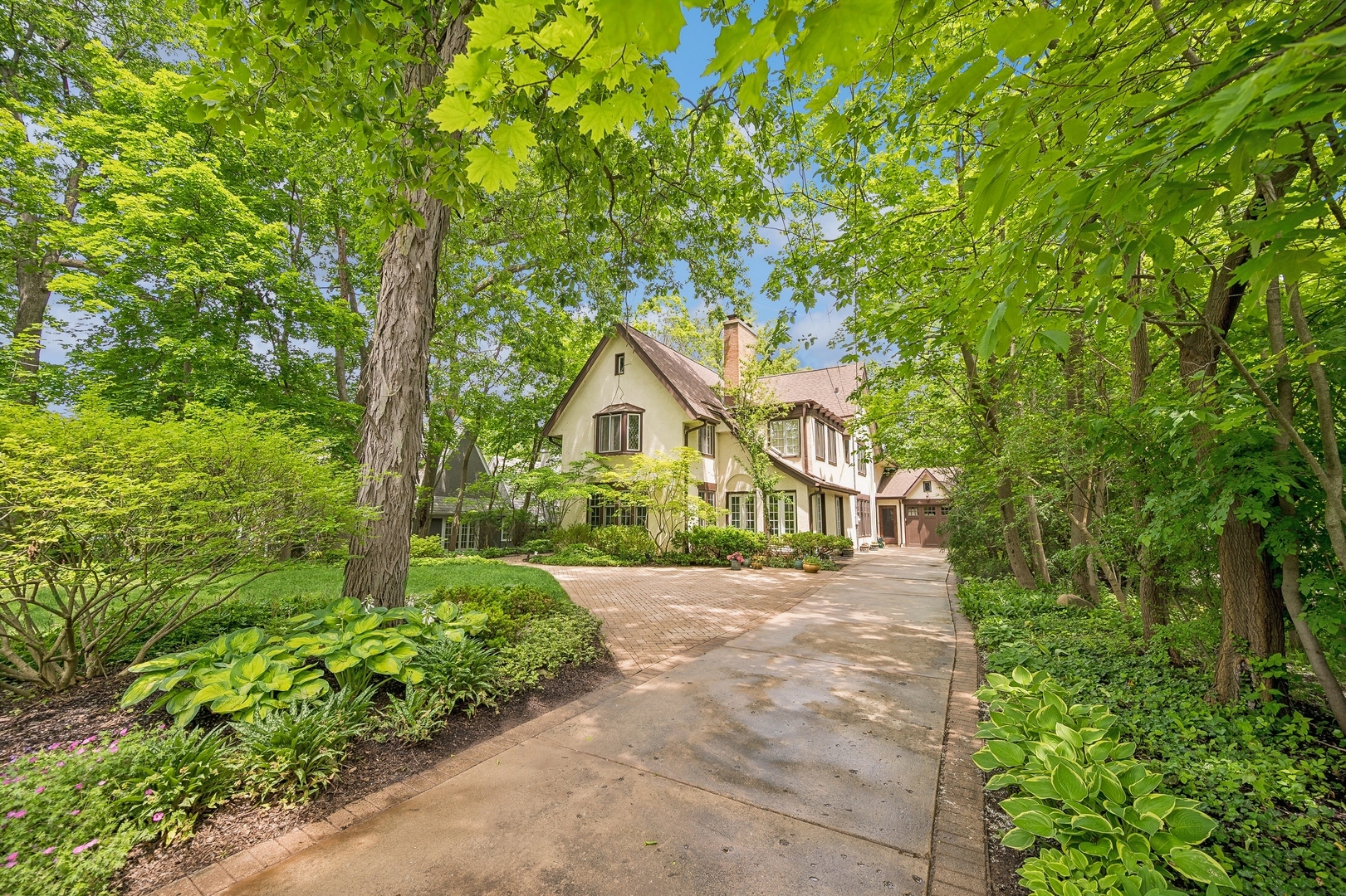 Property Photo: 145 Euclid Avenue IL 60022