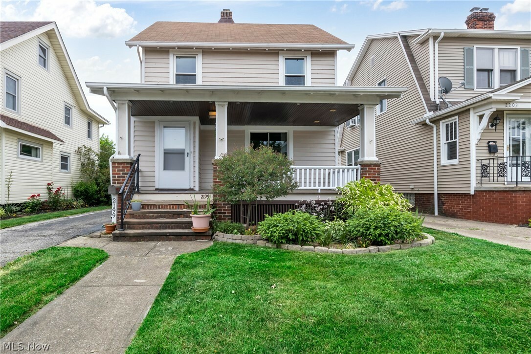 Property Photo:  2199 Chesterland Avenue  OH 44107 