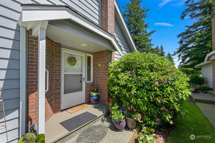 Property Photo:  6818 Golf View Drive B  WA 98264 