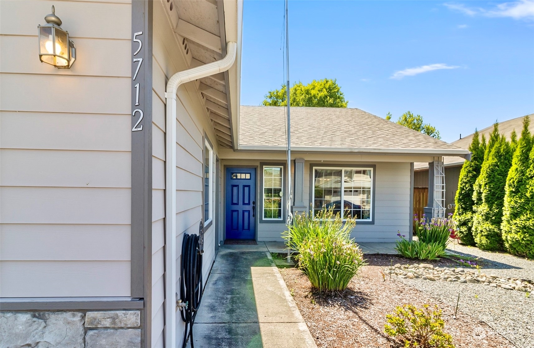 Property Photo:  5712 123rd Place NE  WA 98271 