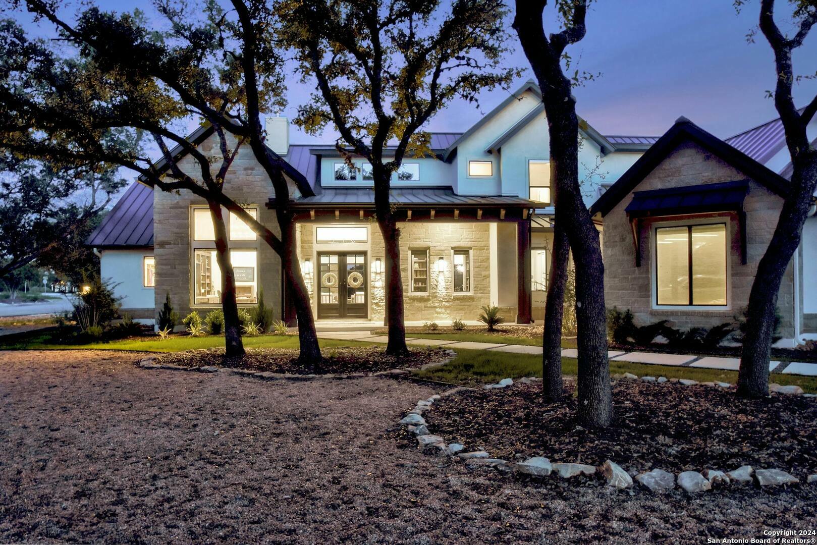 Property Photo:  207 River Bend Place  TX 78070 