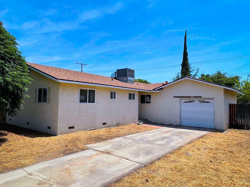 1148 N Gowdy Street  Visalia CA 93292 photo