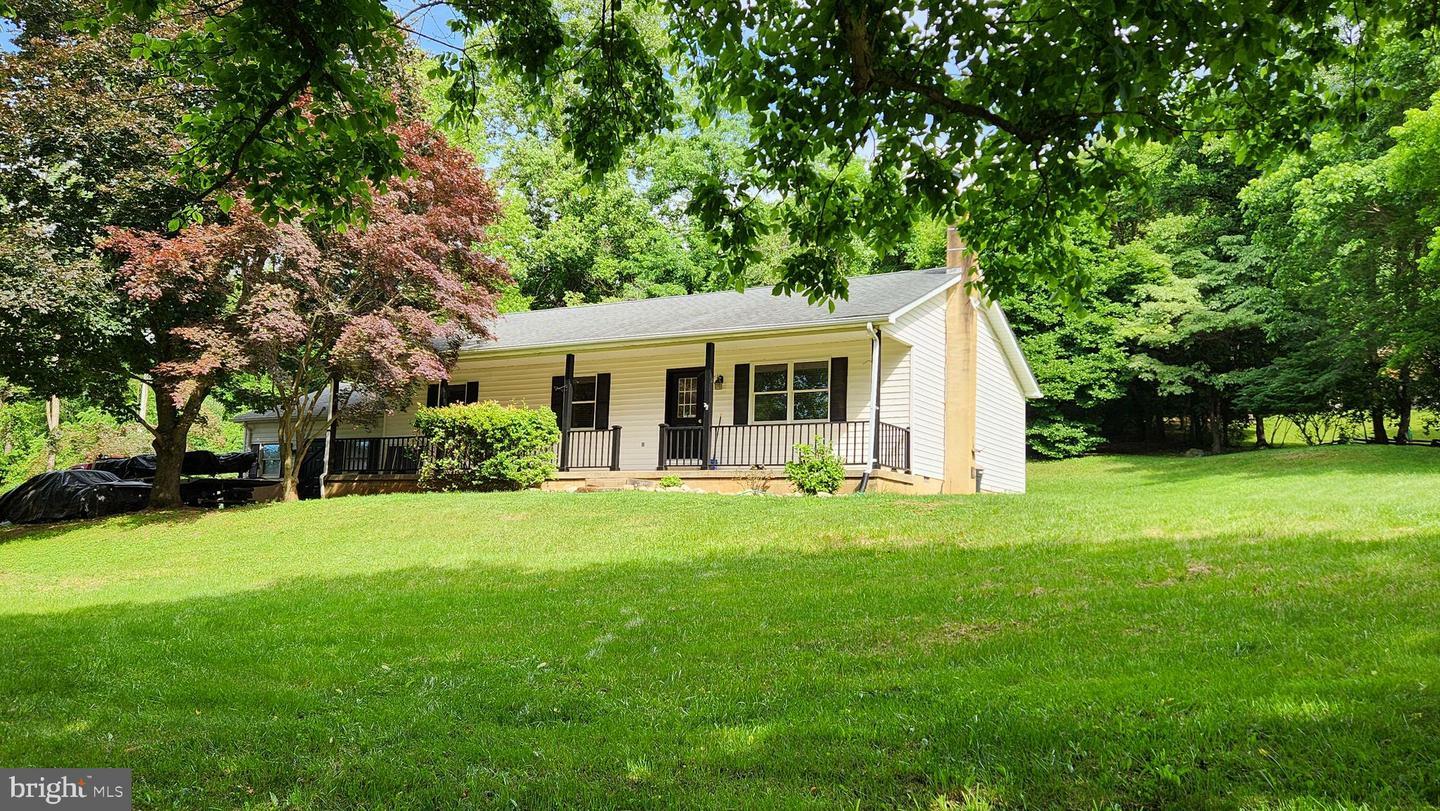 Property Photo:  20 Oak Heights Road  VA 22630 