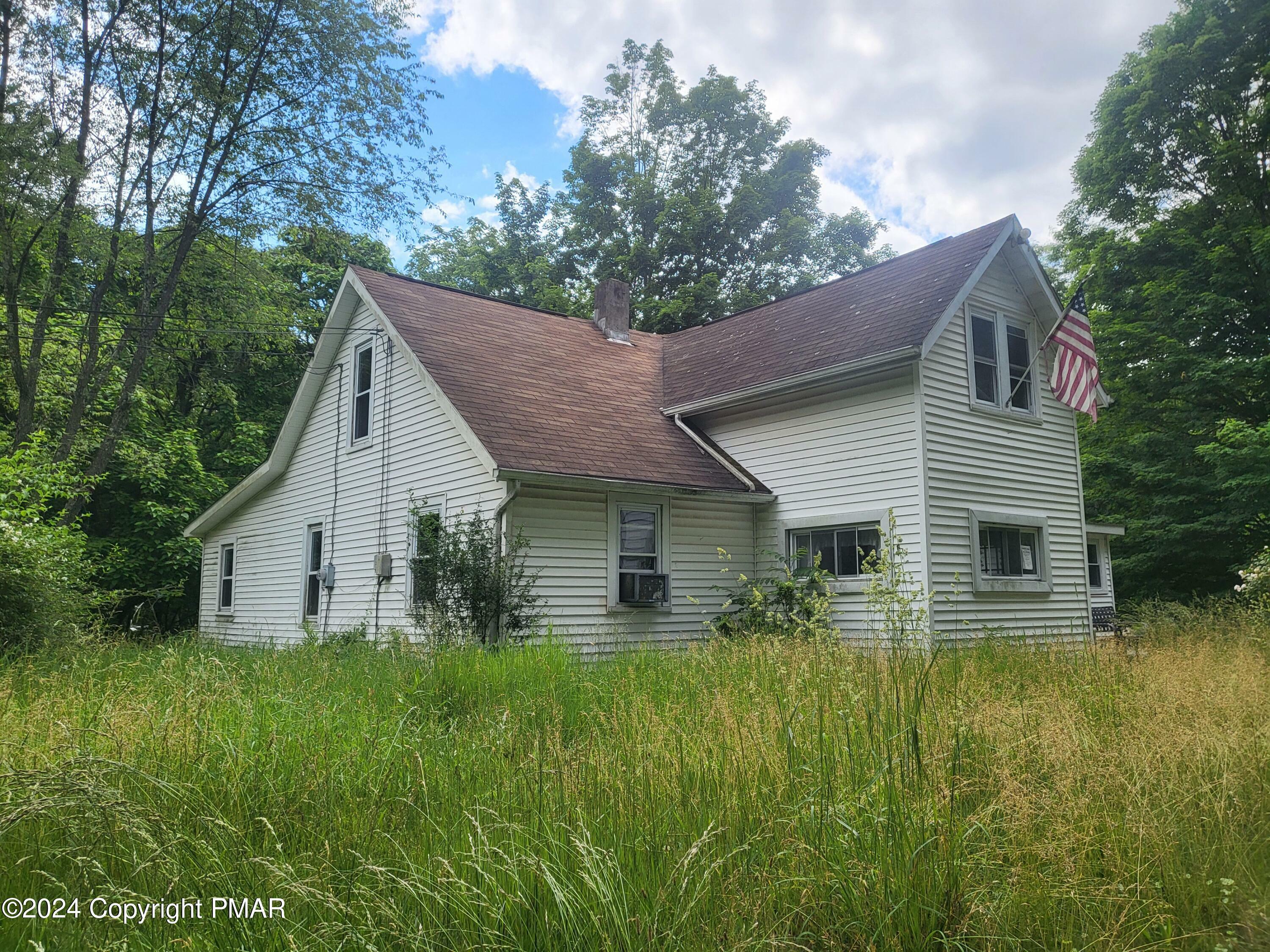 Property Photo:  600 Fawn Road  PA 18301 