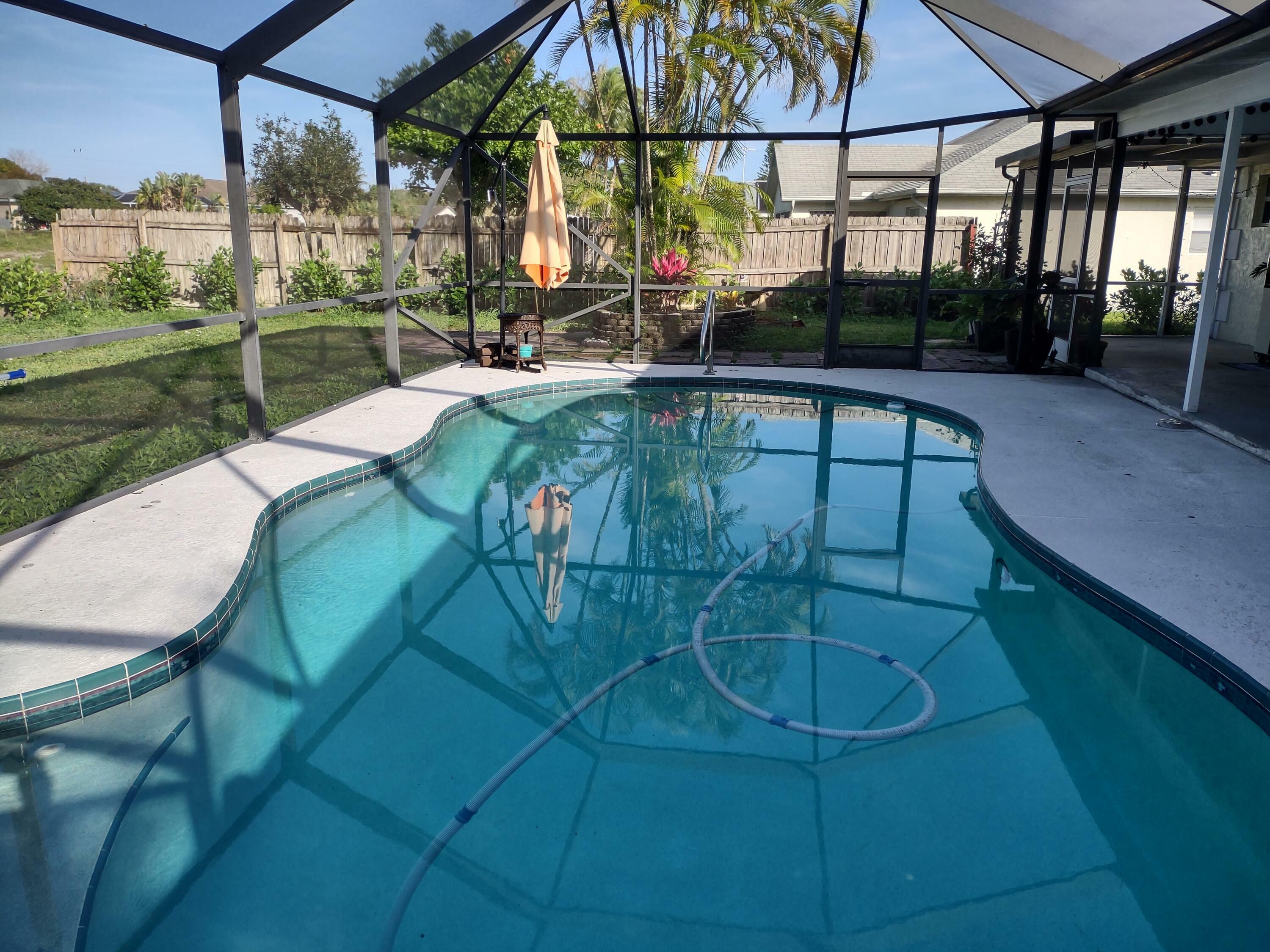 Property Photo:  297 SW Glenwood Drive  FL 34984 