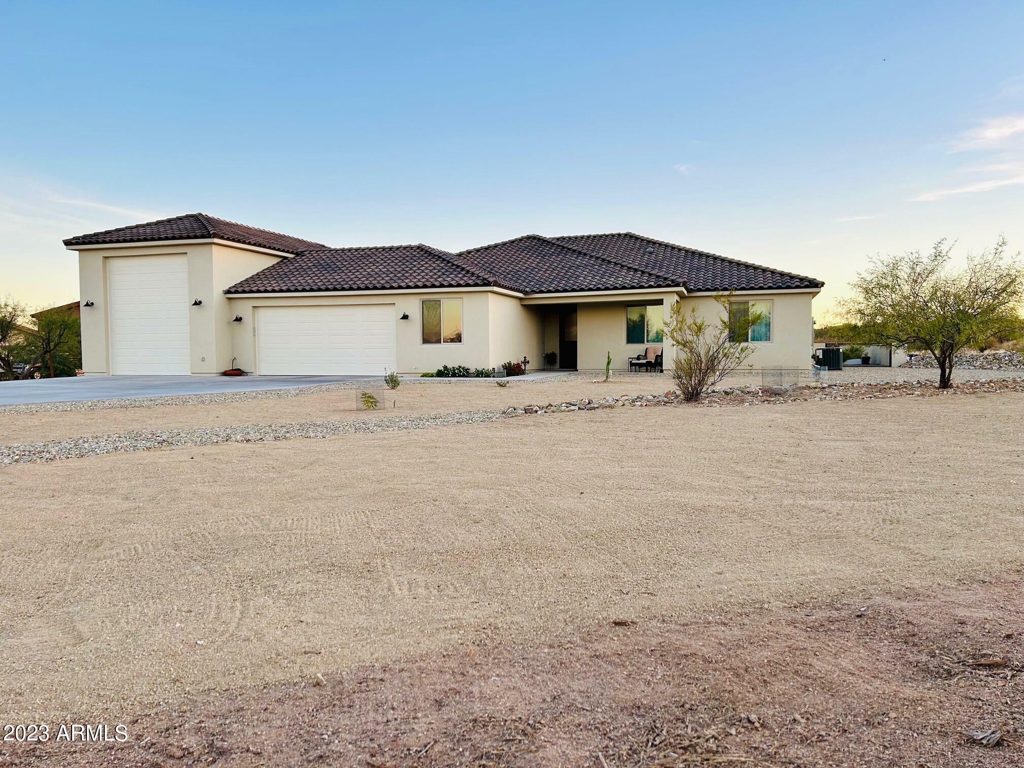 Property Photo:  1070 Buckboard Trail  AZ 85390 