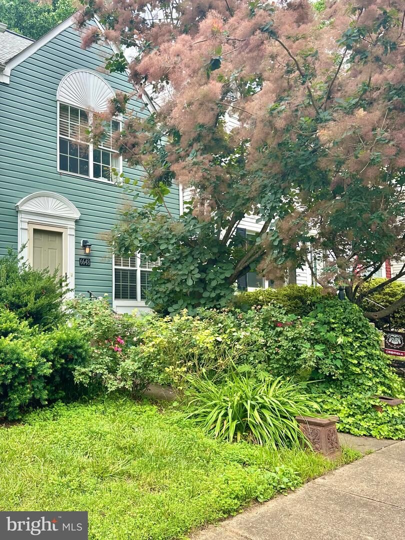 Property Photo: 6648 Rockleigh Way VA 22315