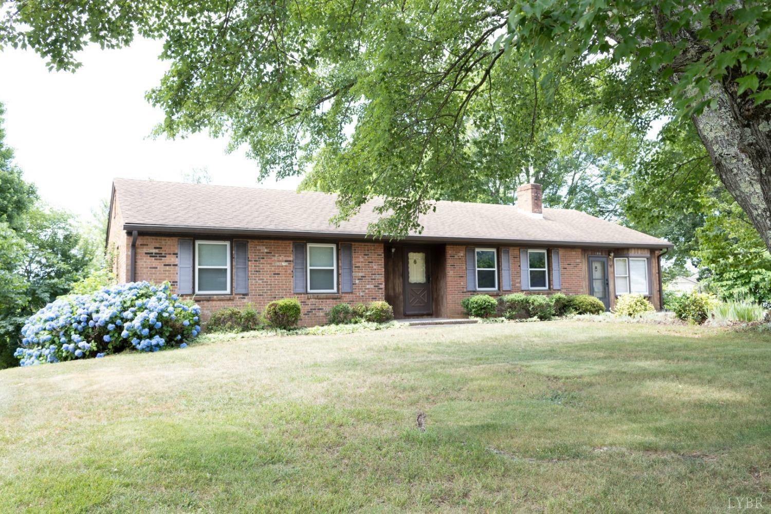 Property Photo:  184 Crestview Drive  VA 24588 