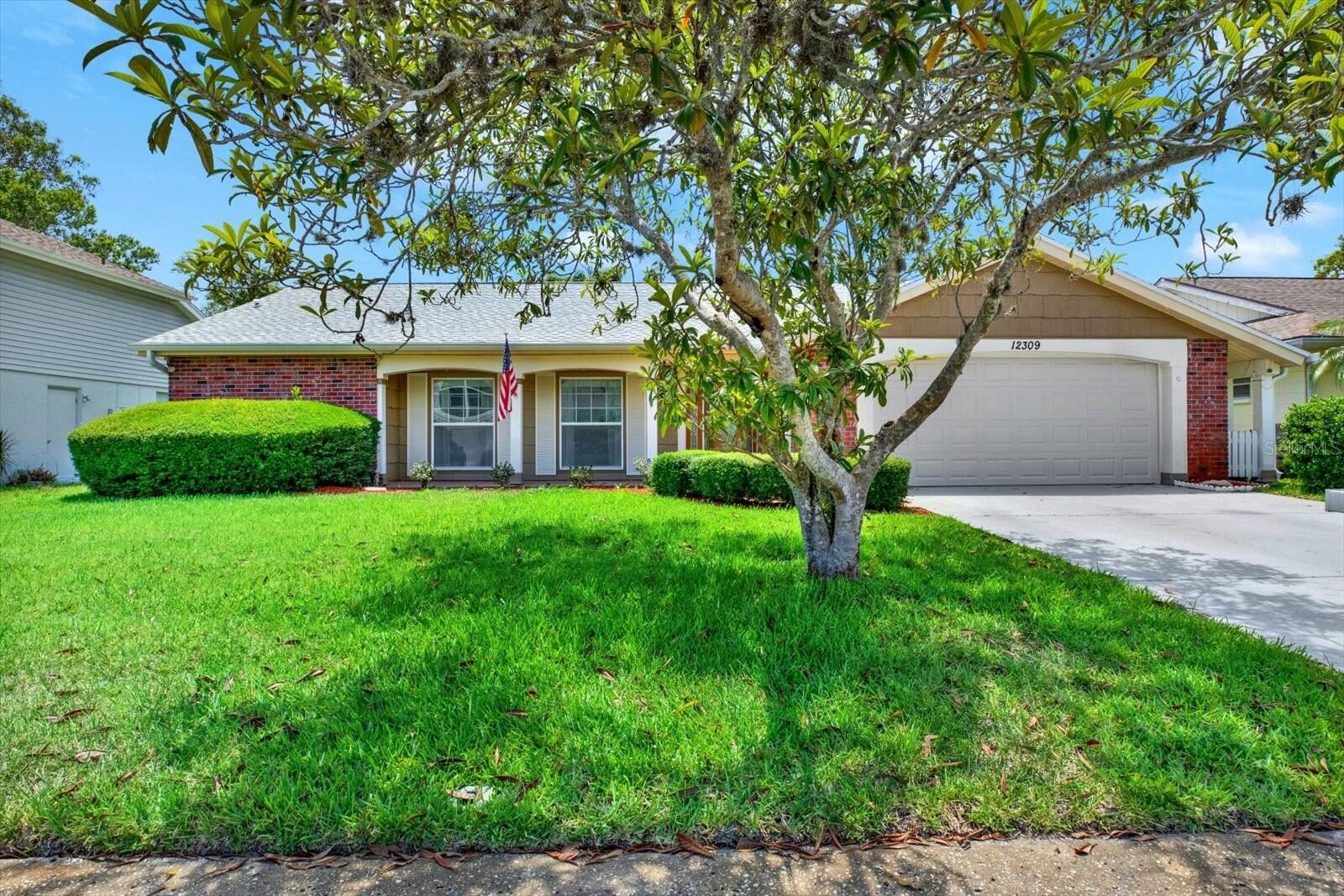 Property Photo: 12309 Northwinder Row FL 34667