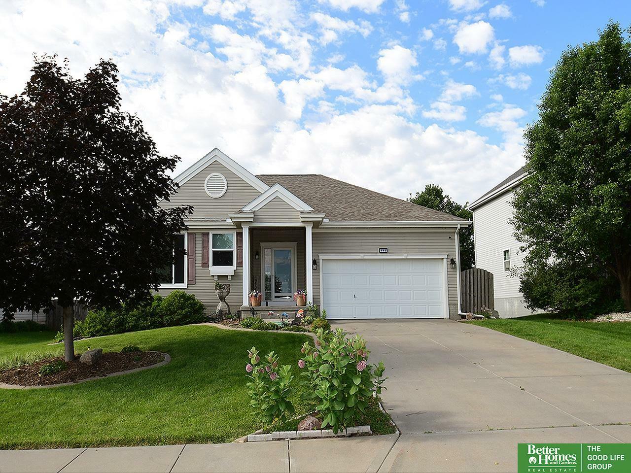 805 Stony Point Drive  Papillion NE 68046 photo