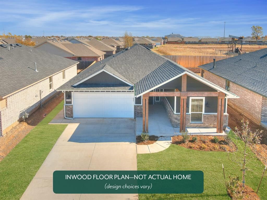 Property Photo: 3017 Red Cedar Way OK 73069