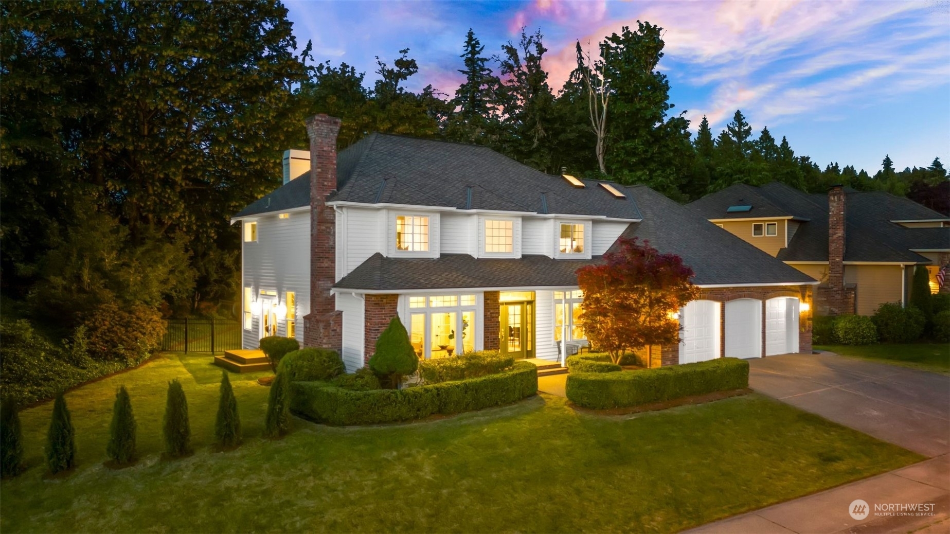 Property Photo: 4528 194th Way NE WA 98074