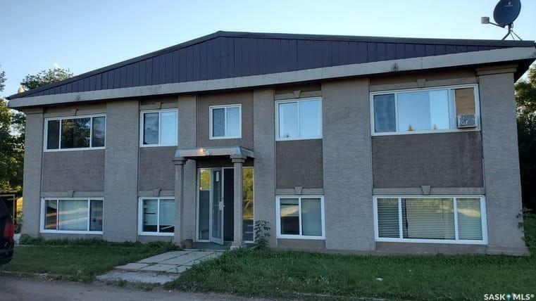 Property Photo:  113 3rd Street E  SK S0M 0E2 