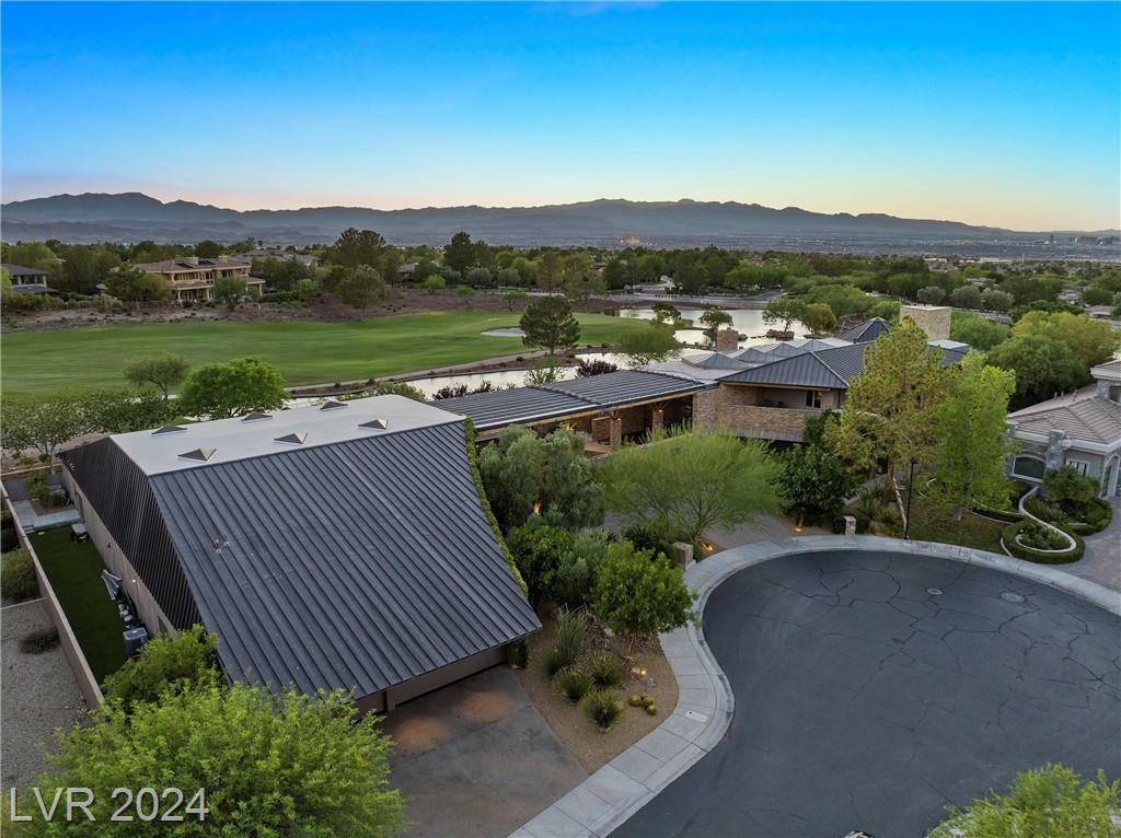 Property Photo:  3 Anthem Pointe Court  NV 89052 