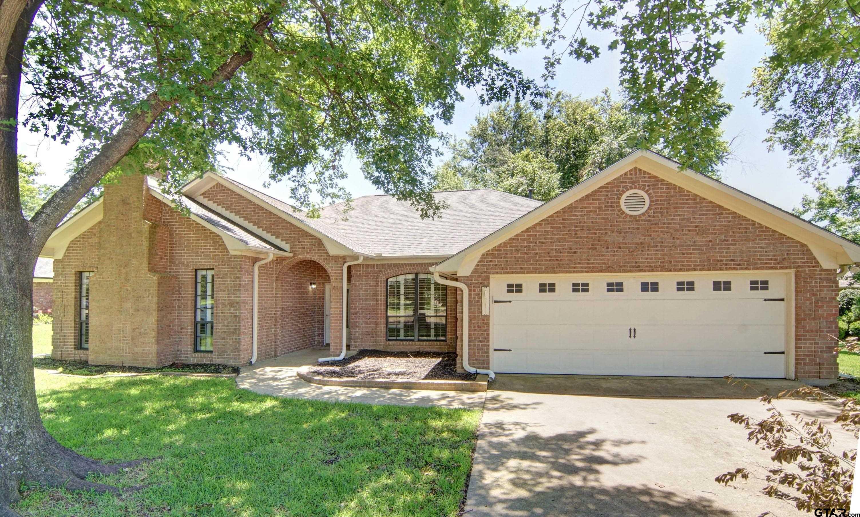 Property Photo: 211 Spring Lake Dr. TX 75773