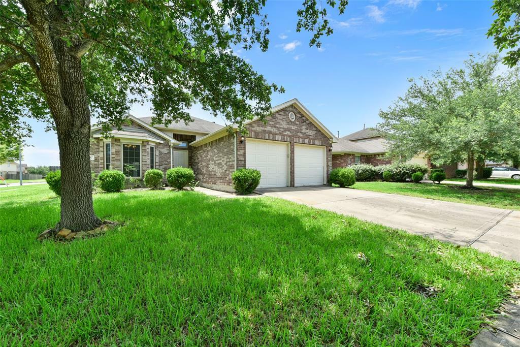 Property Photo:  11742 Fortune Park Drive  TX 77047 