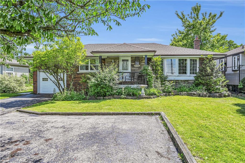 Property Photo: 816 Mohawk Road E ON L8T 2R5