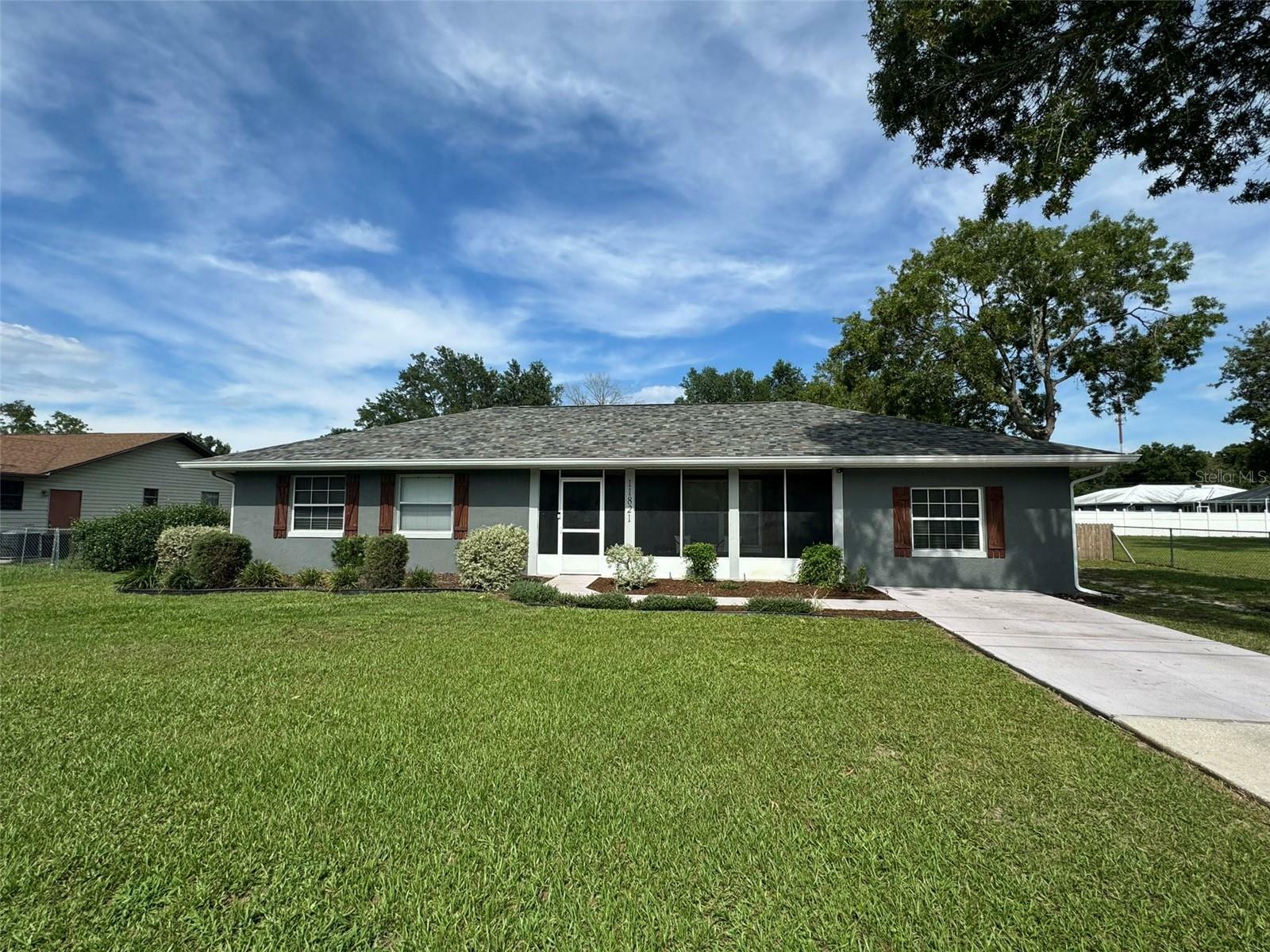 Property Photo:  11821 SE 84th Avenue  FL 34420 