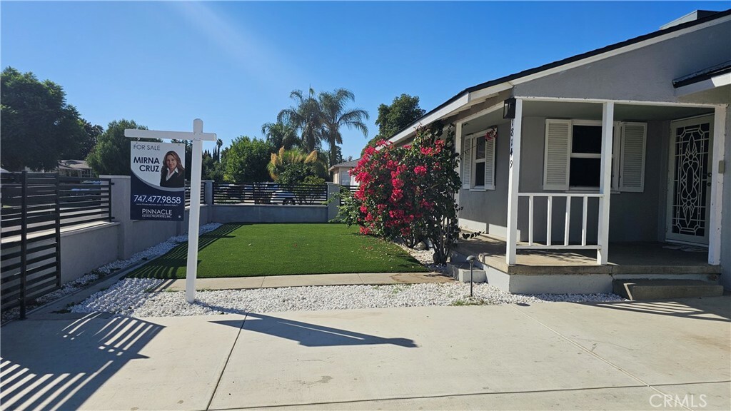 Property Photo:  18149 Lull Street  CA 91335 