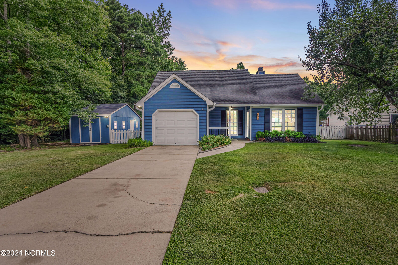 Property Photo:  706 Stoneridge Drive  NC 28546 