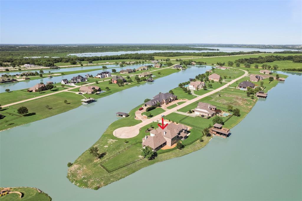 Property Photo:  639 Calm Water Cove  TX 75407 