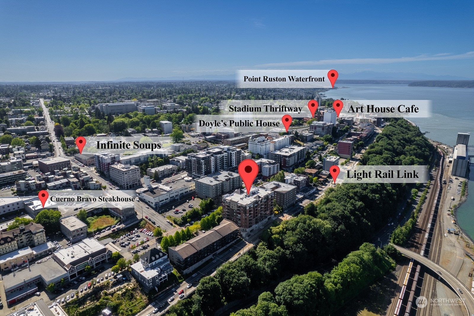Property Photo: 505 Broadway 403 WA 98402