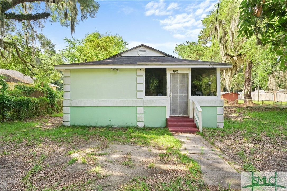 Property Photo:  3808 Elmdale Avenue  GA 31405 