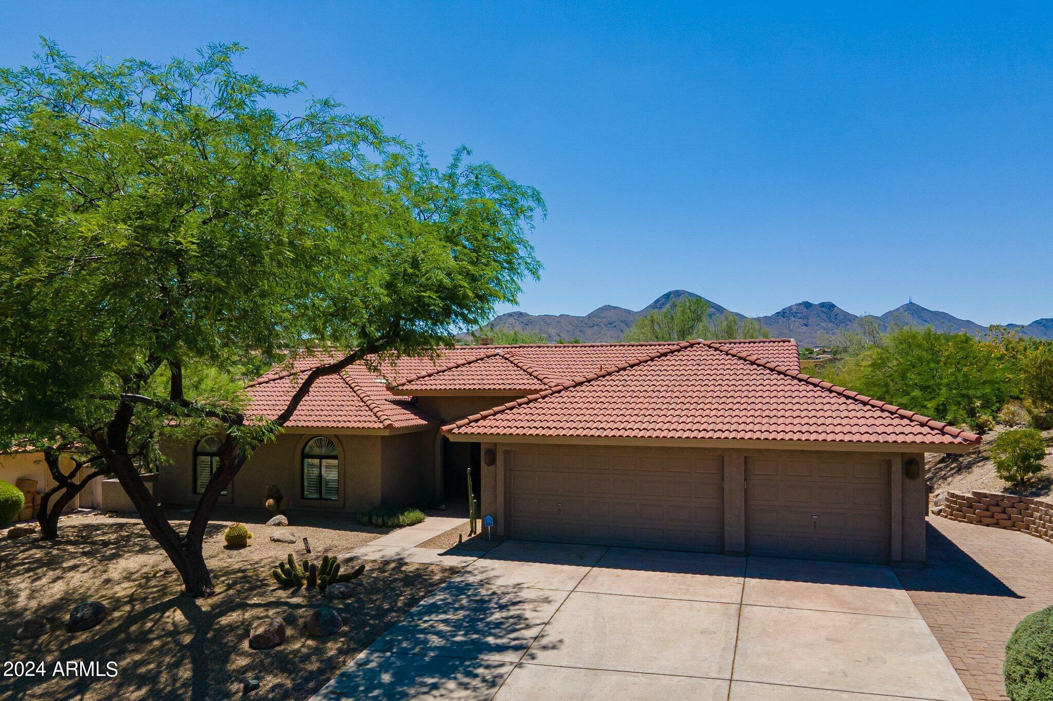 Property Photo:  16424 N Kim Drive  AZ 85268 